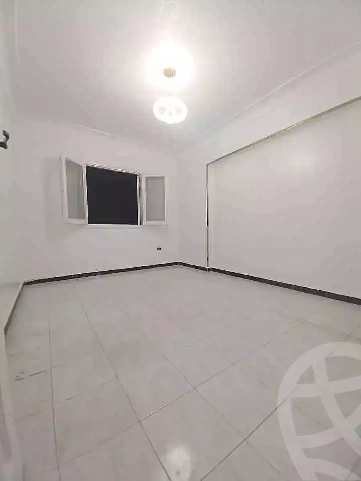 https://aqarmap.com.eg/en/listing/7293279-for-sale-alexandria-al-agamy-shataa-el-nakheel