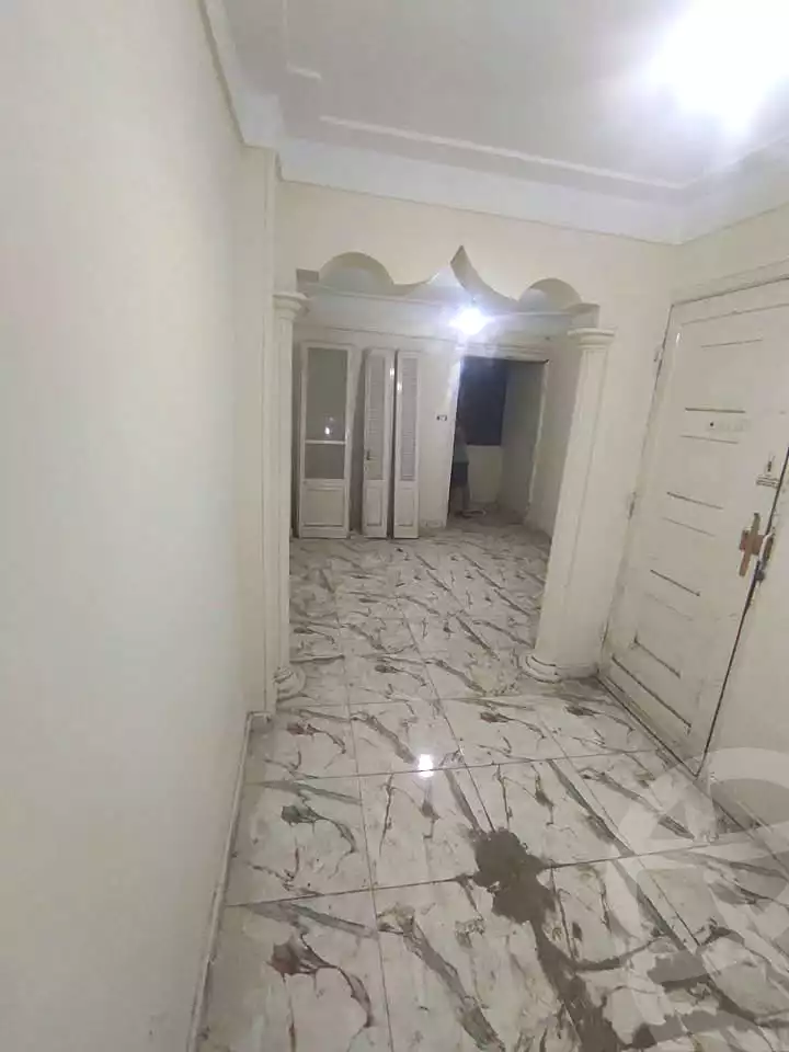 https://aqarmap.com.eg/ar/listing/7293399-for-sale-alexandria-el-asafra-l-sfr-qbly-street-30