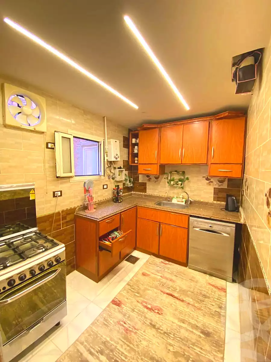 https://aqarmap.com.eg/ar/listing/7293501-for-sale-alexandria-al-agamy-lbytsh-qased-kareem-st