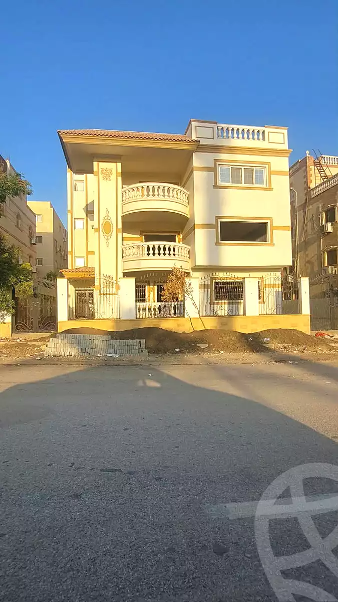 https://aqarmap.com.eg/en/listing/7293620-for-sale-cairo-new-cairo-el-banafsg-el-banafsag-villas