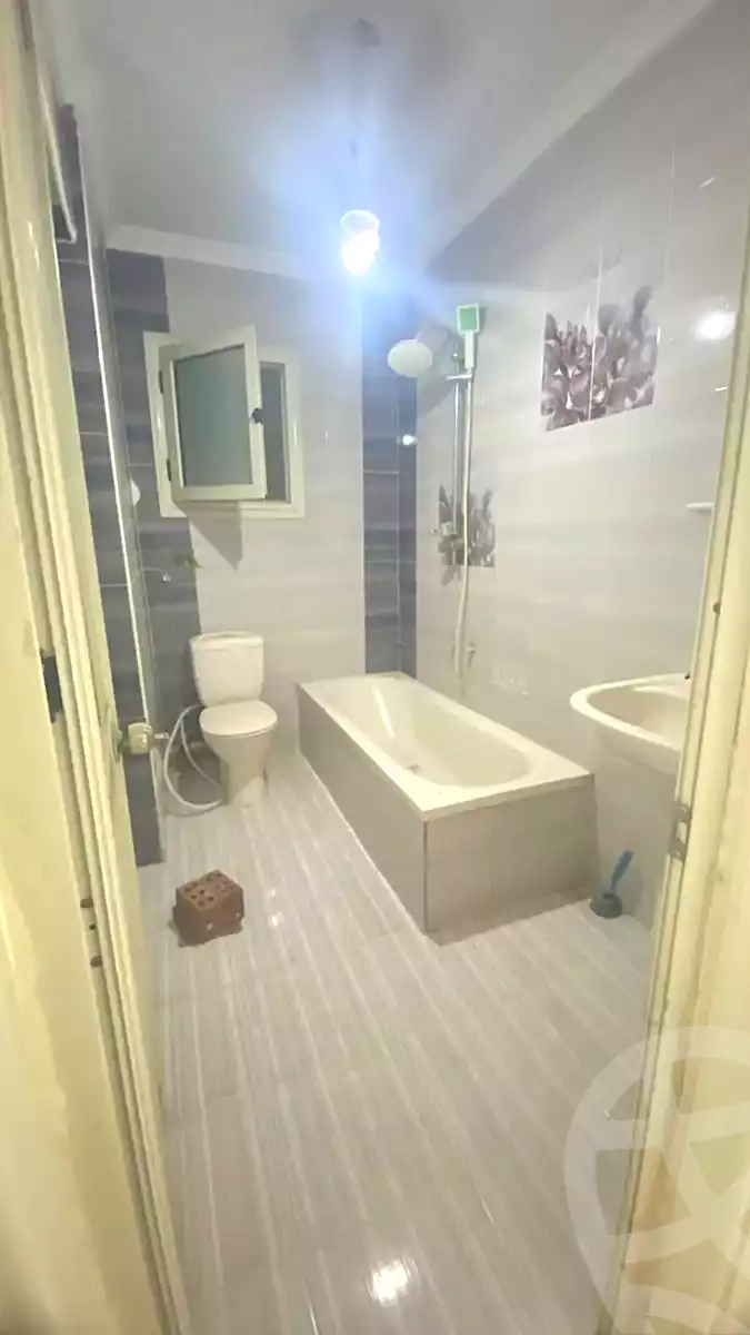https://aqarmap.com.eg/ar/listing/7293924-for-sale-alexandria-el-asafra-shr-45