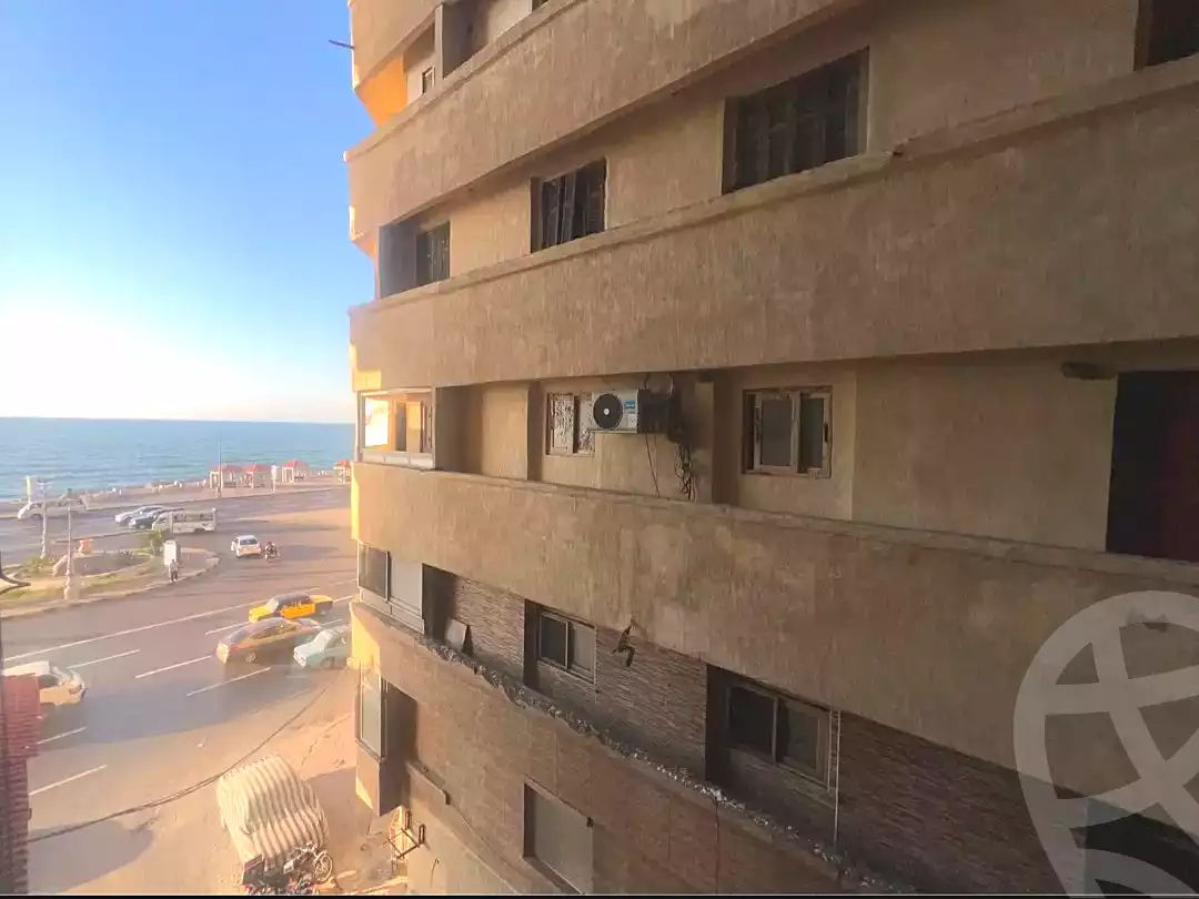 https://aqarmap.com.eg/en/listing/7293969-for-sale-alexandria-camp-cesar-el-gaish-rd