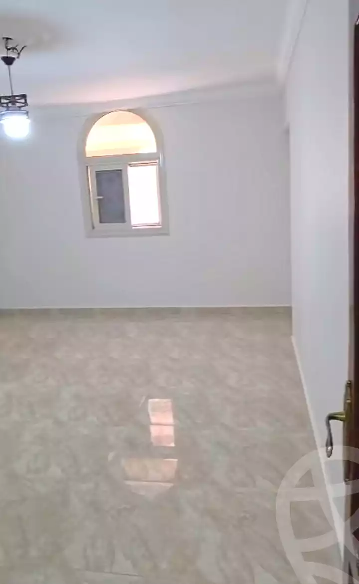 https://aqarmap.com.eg/ar/listing/7293994-for-sale-alexandria-new-miami-eskot