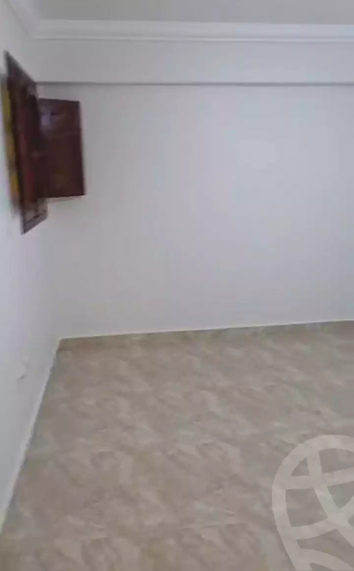 https://aqarmap.com.eg/ar/listing/7293994-for-sale-alexandria-new-miami-eskot