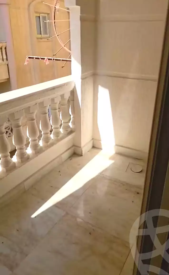 https://aqarmap.com.eg/ar/listing/7293994-for-sale-alexandria-new-miami-eskot