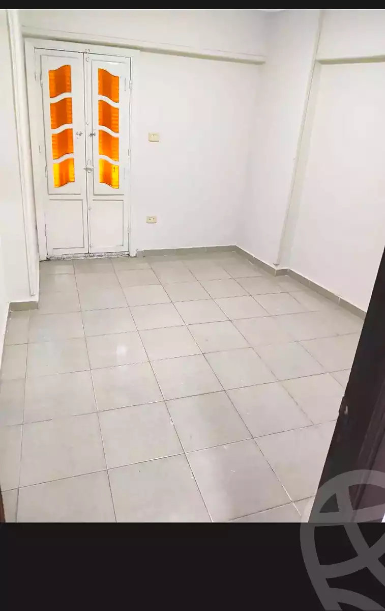 https://aqarmap.com.eg/ar/listing/7294045-for-sale-alexandria-sydy-bshr-sydy-bshr-bhry-gamal-abd-el-nasir-st