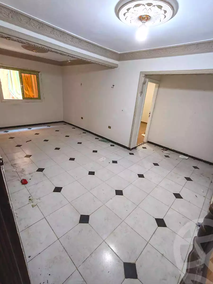 https://aqarmap.com.eg/en/listing/7294098-for-sale-alexandria-al-agamy-el-hanouvel-radwan-st