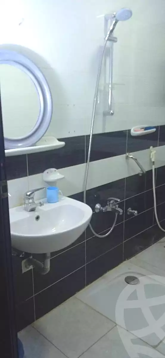 https://aqarmap.com.eg/ar/listing/7294109-for-sale-alexandria-miami-shr-jml-bd-lnsr