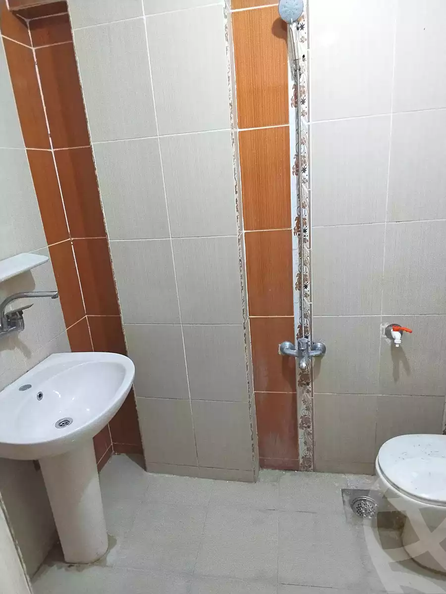https://aqarmap.com.eg/en/listing/7294188-for-sale-alexandria-bw-qyr-street-16