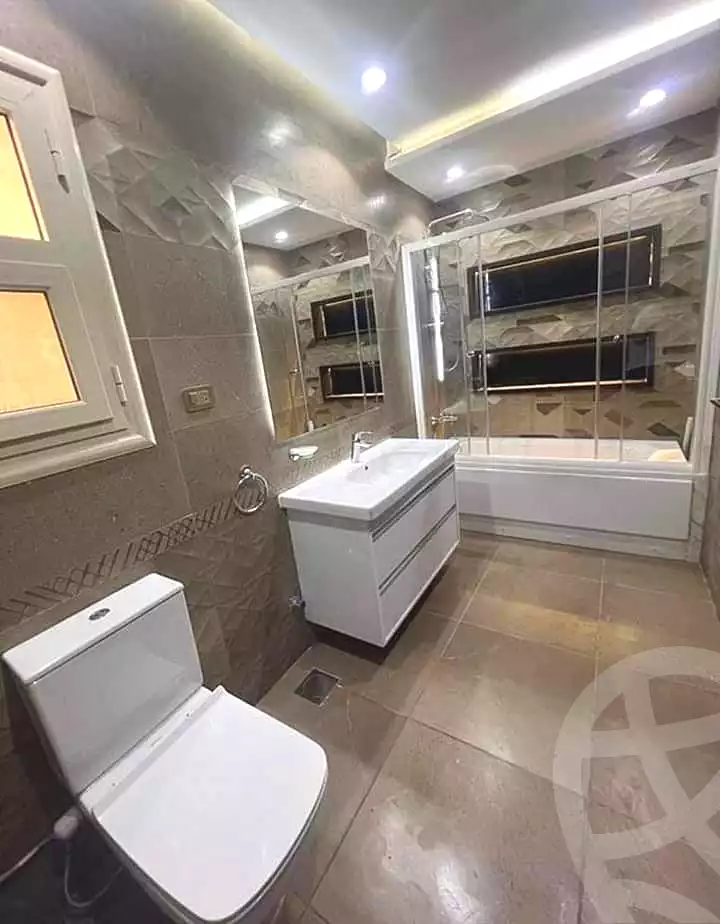 https://aqarmap.com.eg/ar/listing/7294292-for-sale-cairo-new-cairo-compounds-tag-city