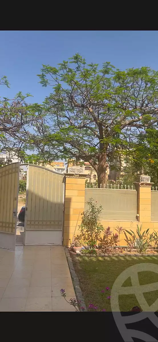https://aqarmap.com.eg/ar/listing/7294378-for-sale-cairo-new-cairo-compounds-diplomats-compound