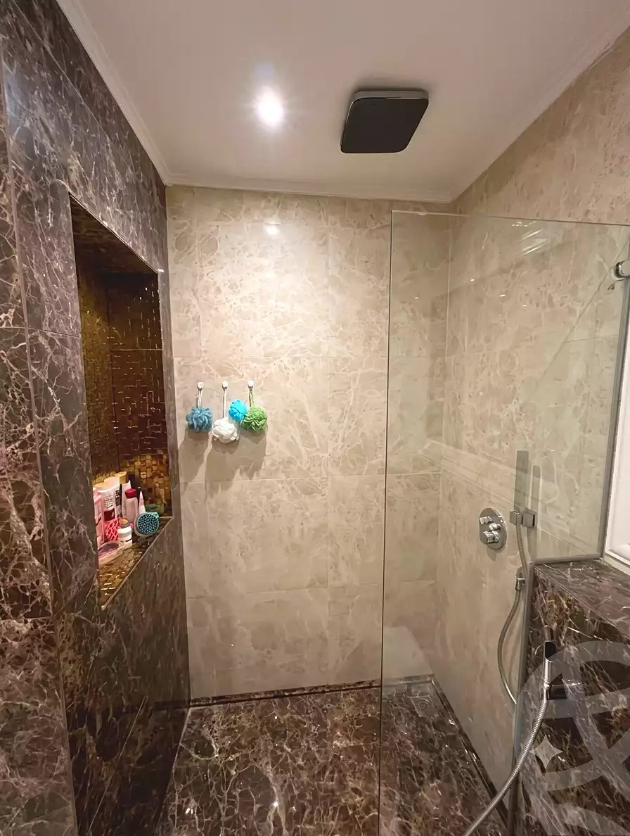 https://aqarmap.com.eg/en/listing/7294423-for-rent-cairo-new-cairo-compounds-mountain-view-hyde-park