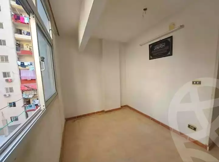 https://aqarmap.com.eg/en/listing/7294556-for-sale-alexandria-el-asafra-salman-el-farsi-st