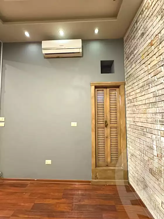https://aqarmap.com.eg/ar/listing/7294685-for-rent-alexandria-lauran-el-gaish-rd