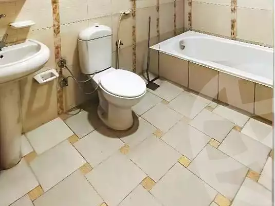 https://aqarmap.com.eg/en/listing/7295071-for-sale-alexandria-al-agamy-el-hanouvel-el-warsha-st