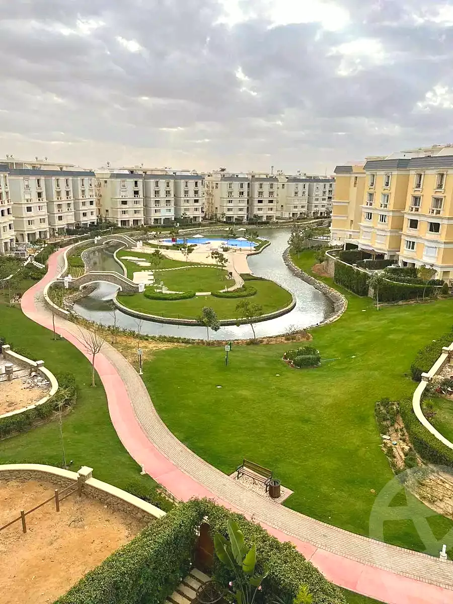 https://aqarmap.com.eg/ar/listing/7295077-for-sale-cairo-new-cairo-compounds-mountain-view1-1-compound