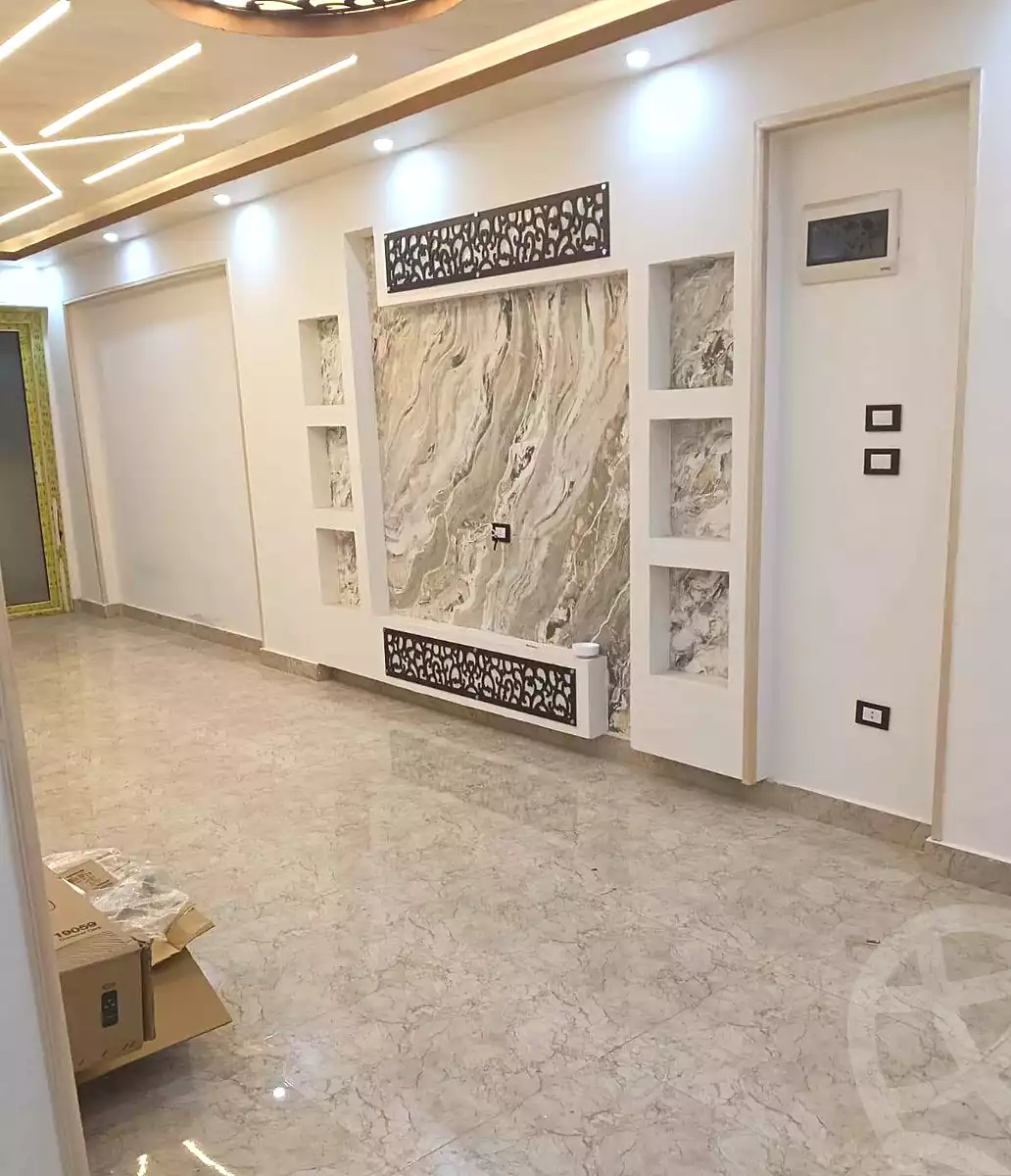 https://aqarmap.com.eg/ar/listing/7295398-for-sale-alexandria-lsywf-el-falki