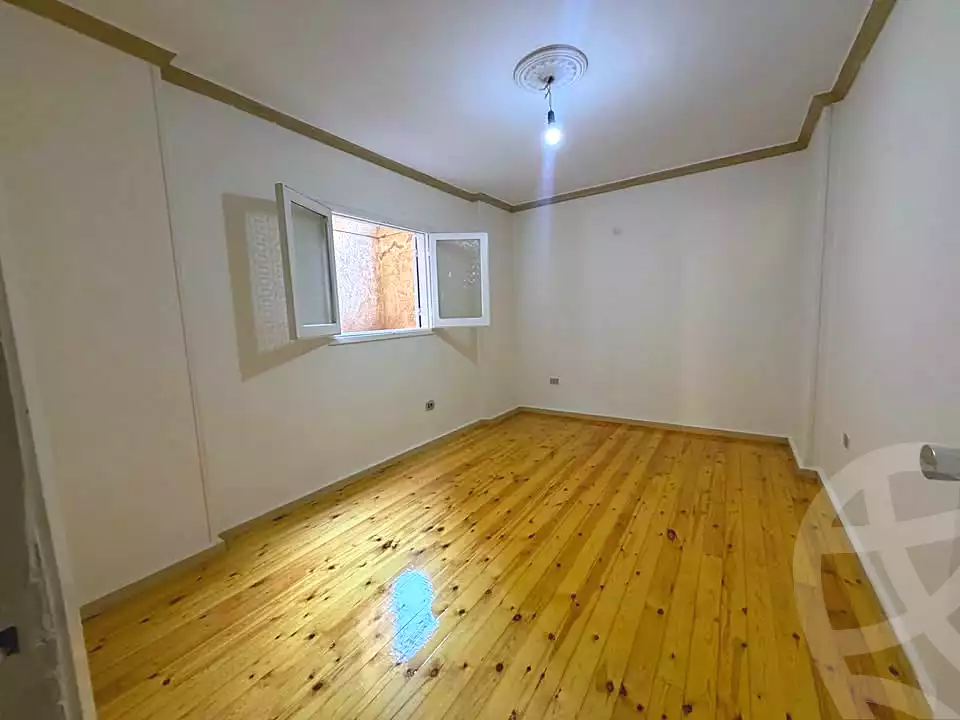 https://aqarmap.com.eg/ar/listing/7295447-for-rent-alexandria-ganaklis