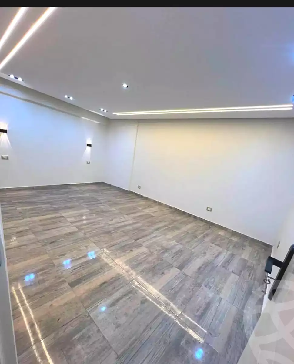 https://aqarmap.com.eg/ar/listing/7295440-for-sale-alexandria-miami-mahmoud-el-isawy-st