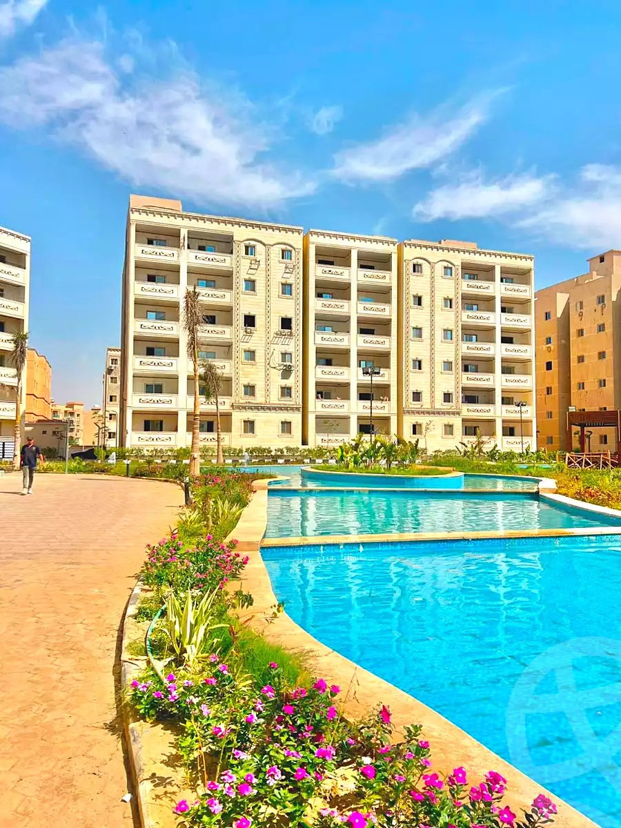 https://aqarmap.com.eg/en/listing/7296063-for-sale-cairo-6th-of-october-hadaeq-october-compounds-green-town-compound-qebaa