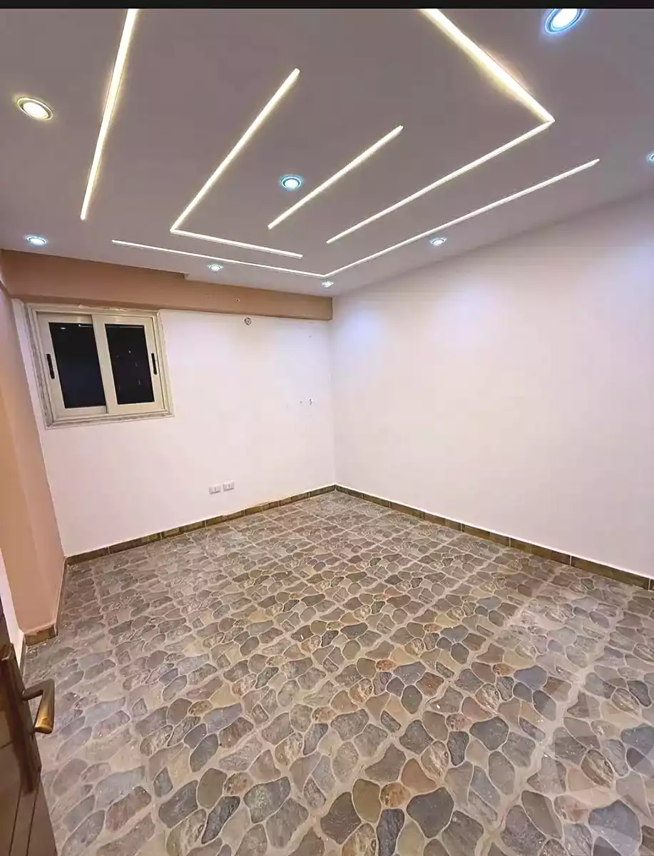 https://aqarmap.com.eg/ar/listing/7296091-for-sale-alexandria-miami-el-gaish-rd-st
