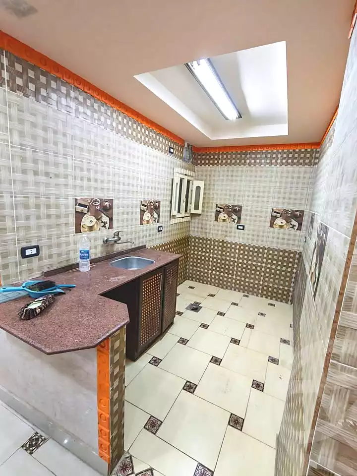 https://aqarmap.com.eg/en/listing/7296199-for-sale-alexandria-al-agamy-el-hanouvel-kasr-al-quiri-st-1