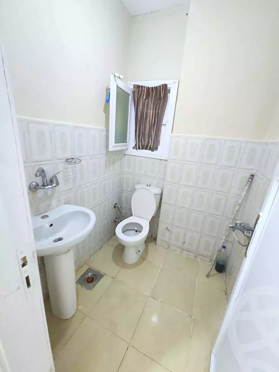https://aqarmap.com.eg/ar/listing/7296942-for-sale-alexandria-bahray-el-anfoshy-sidi-abou-el-abbas-st