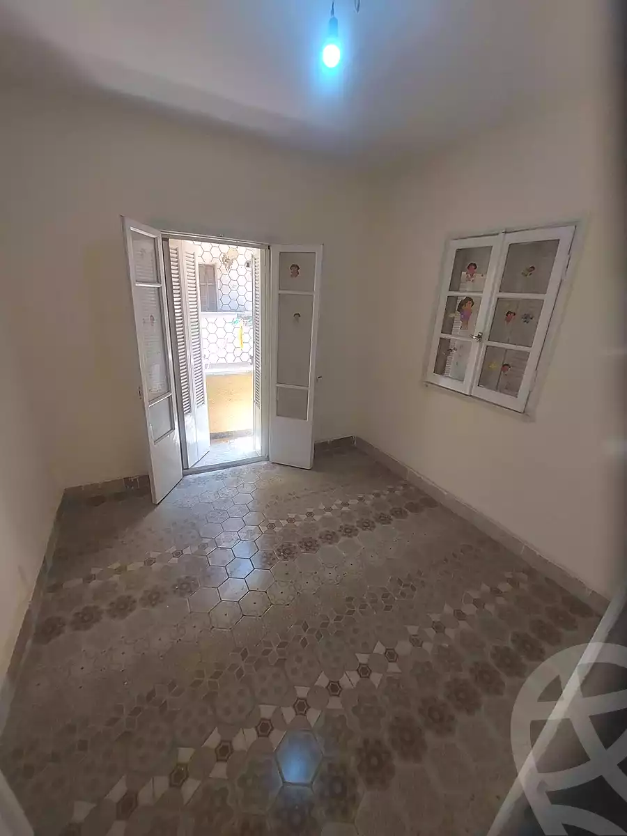 https://aqarmap.com.eg/ar/listing/7297627-for-sale-cairo-helwan-ahmed-enci-st