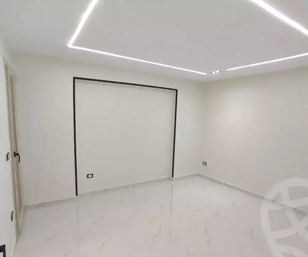 https://aqarmap.com.eg/ar/listing/7297937-for-sale-alexandria-al-agamy-lbytsh-el-reyad-st
