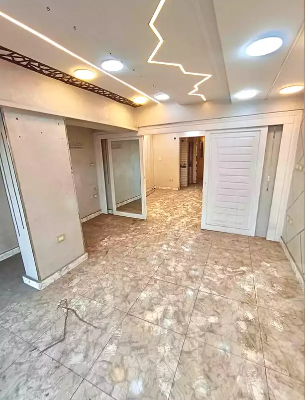 https://aqarmap.com.eg/ar/listing/7298014-for-rent-alexandria-alexandria-marsa-matrouh-rd