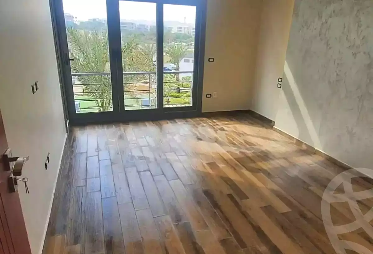 https://aqarmap.com.eg/en/listing/7298234-for-sale-cairo-new-cairo-compounds-mountain-view1-1-compound