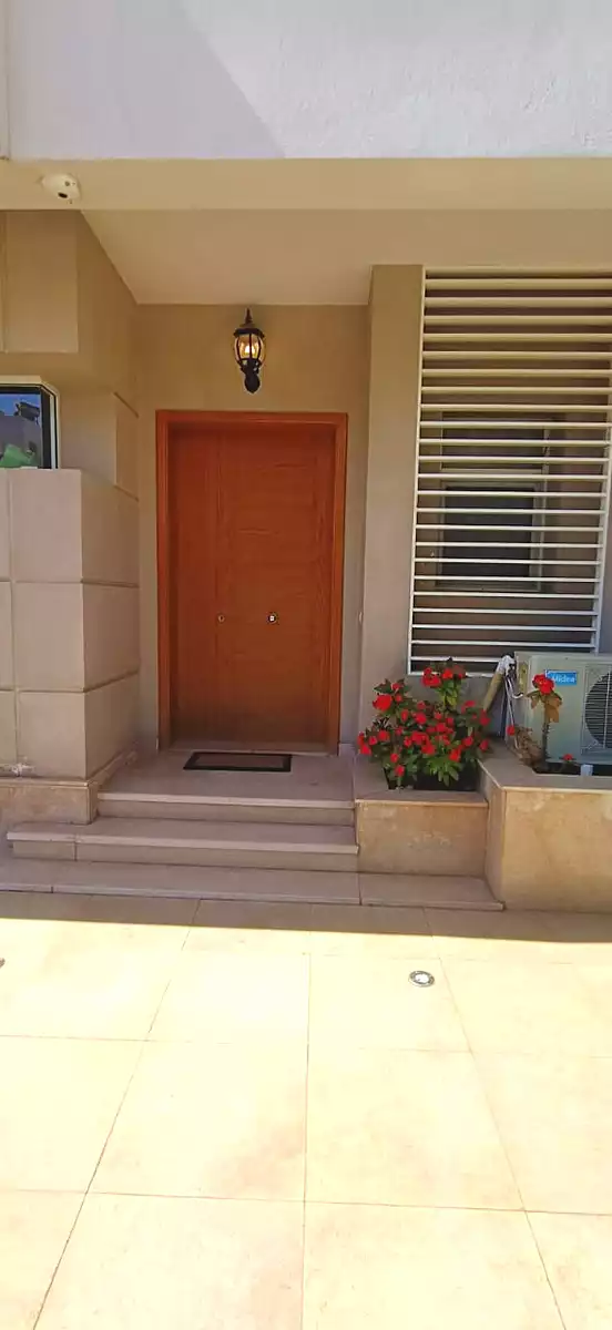 3 BR Townhouse in ATRIO, photo 10 of 17