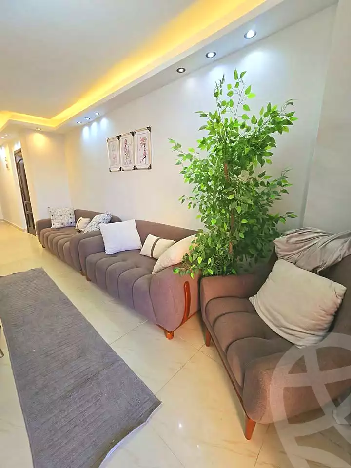 https://aqarmap.com.eg/ar/listing/7293524-for-sale-alexandria-al-agamy-shataa-el-nakheel