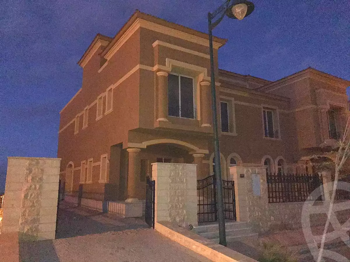 توين هاوس بـ٦ غرف نوم في رويال ميدوز الشيخ زايد، صورة ٣ من ٢٢