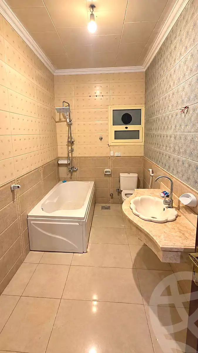 https://aqarmap.com.eg/en/listing/7298486-for-sale-cairo-new-cairo-compounds-kmbwnd-ldf-lwtny