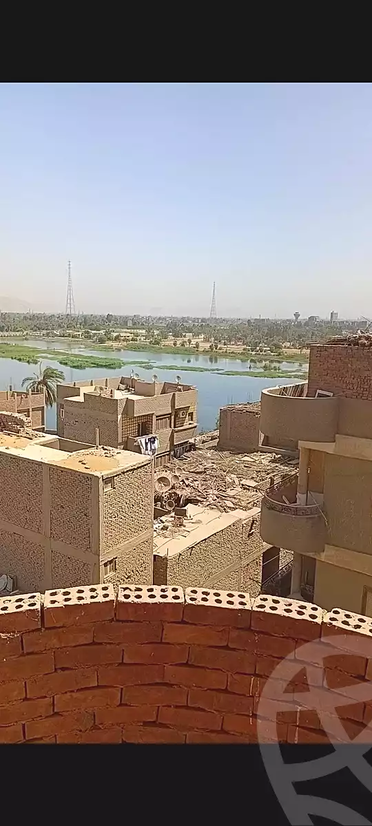 https://aqarmap.com.eg/en/listing/7298473-for-sale-sohag-sohag-city-el-gomhorya-st