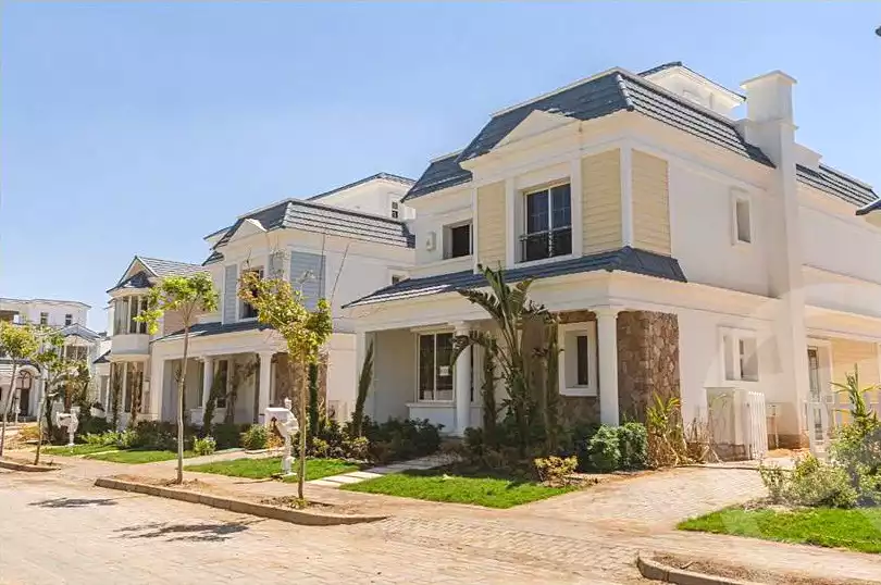https://aqarmap.com.eg/en/listing/7298459-for-sale-cairo-new-cairo-compounds-mountain-view1-1-compound