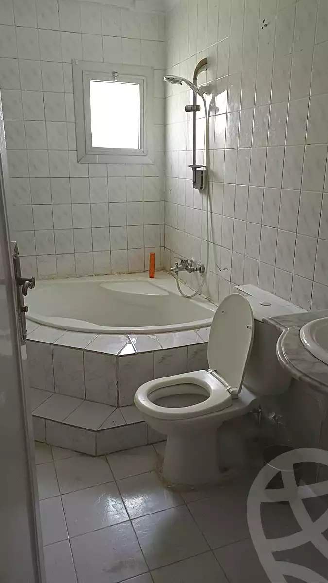 https://aqarmap.com.eg/ar/listing/7298685-for-rent-cairo-6th-of-october-el-ahyaa-neighborhood-4th-street-5