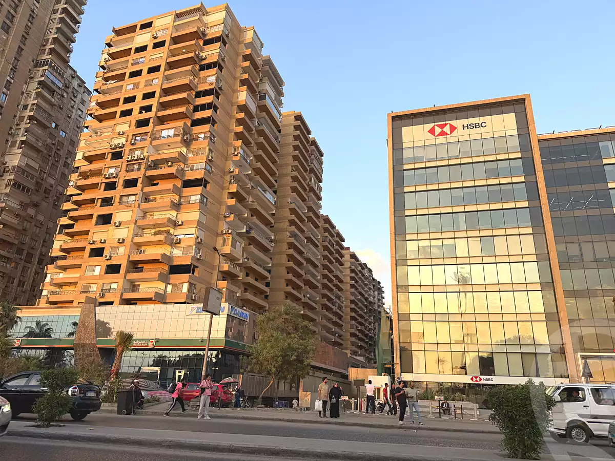 https://aqarmap.com.eg/ar/listing/7298731-for-sale-cairo-el-maadi-kornish-el-maadi-brj-thmn