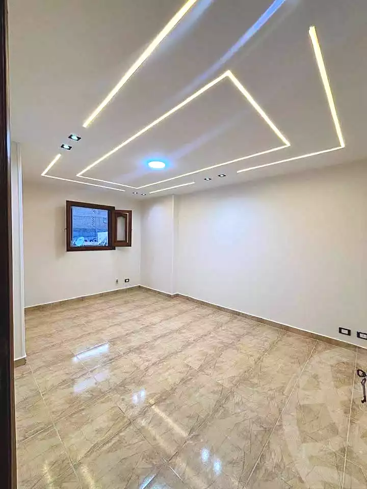 https://aqarmap.com.eg/ar/listing/7298781-for-sale-alexandria-sydy-bshr-sydy-bshr-bhry-shr-mhmwd-l-yswy