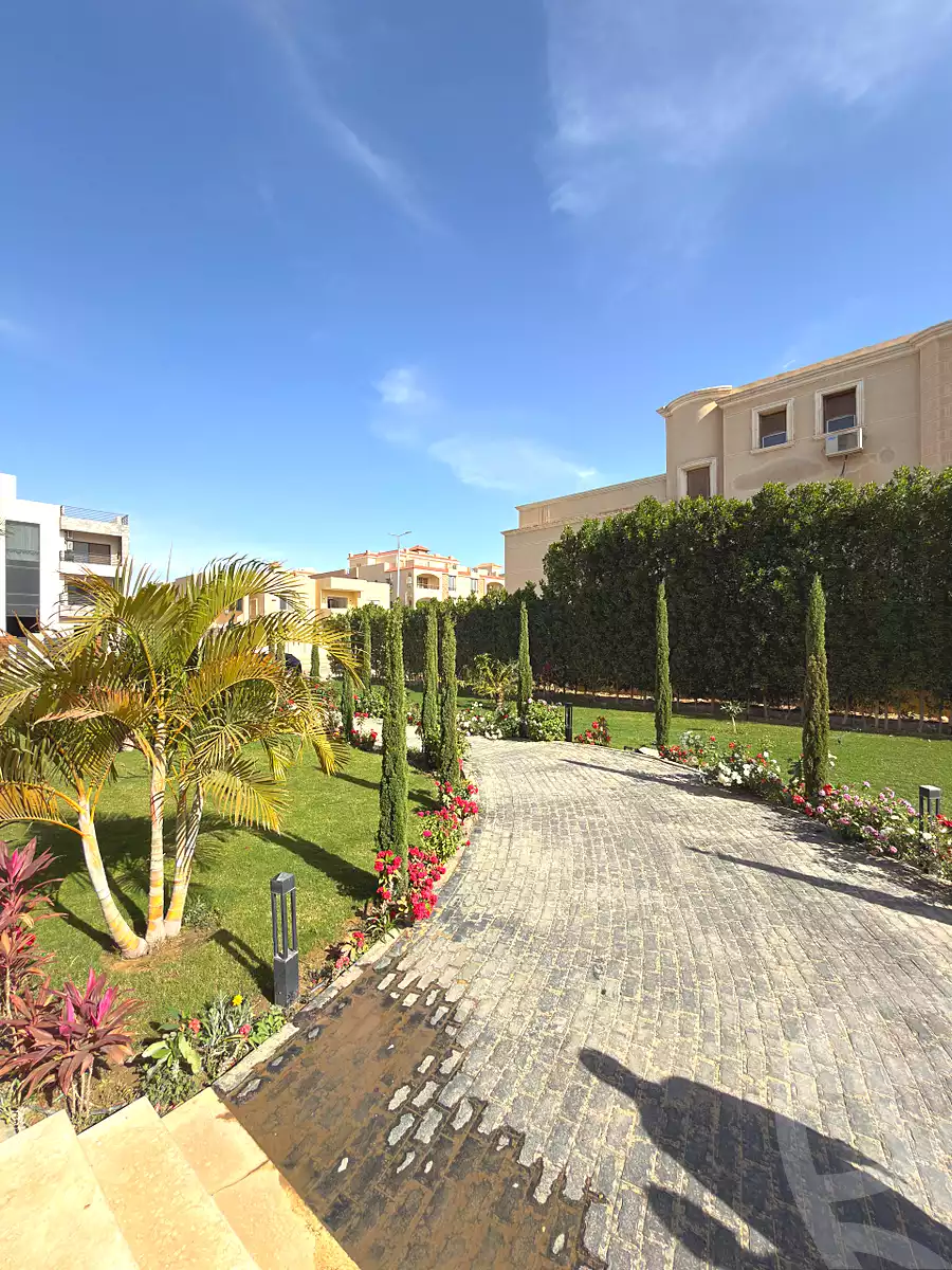 https://aqarmap.com.eg/en/listing/7299117-for-sale-cairo-el-shorouk-h-lnd