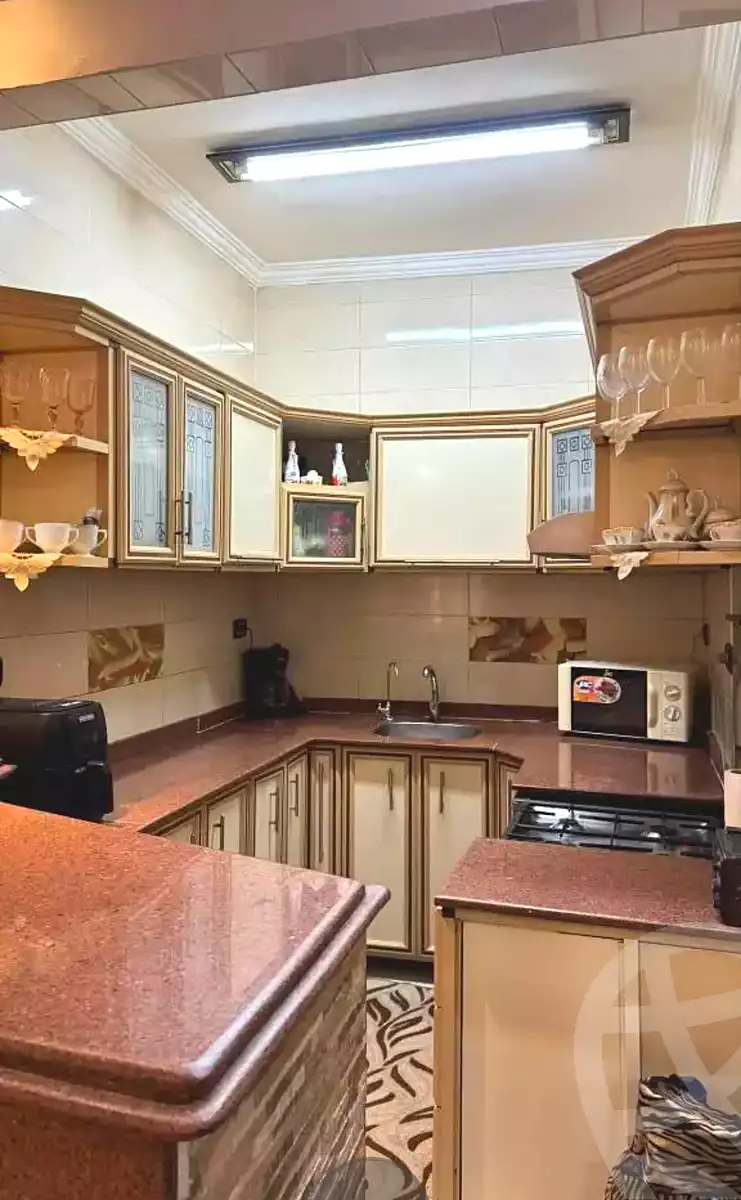 https://aqarmap.com.eg/ar/listing/7299159-for-sale-cairo-el-haram-el-lebeny-soltan-khattab-st