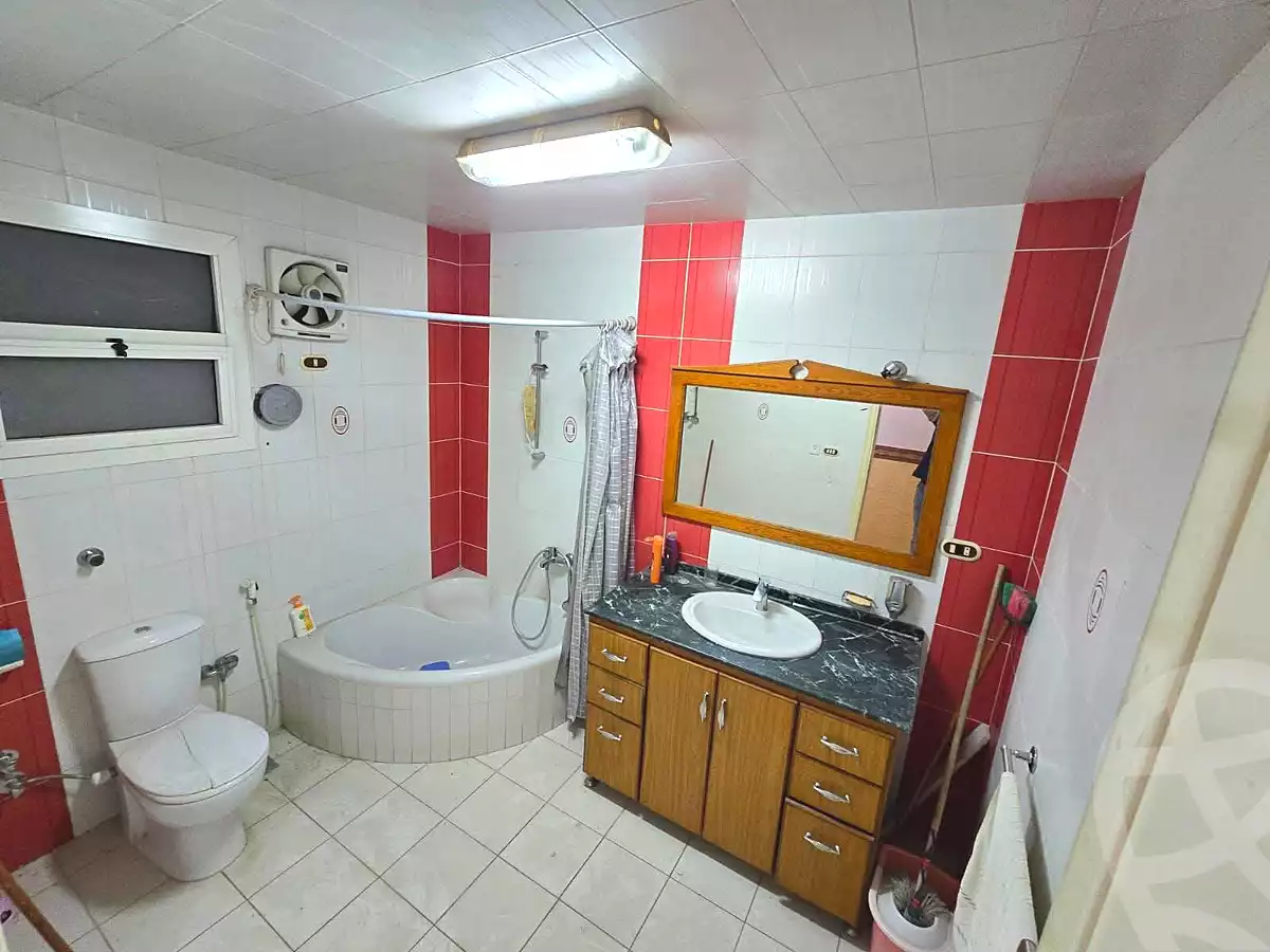 https://aqarmap.com.eg/en/listing/7299477-for-sale-alexandria-sydy-bshr-sydy-bshr-qbly-el-tfola-el-saeda-st