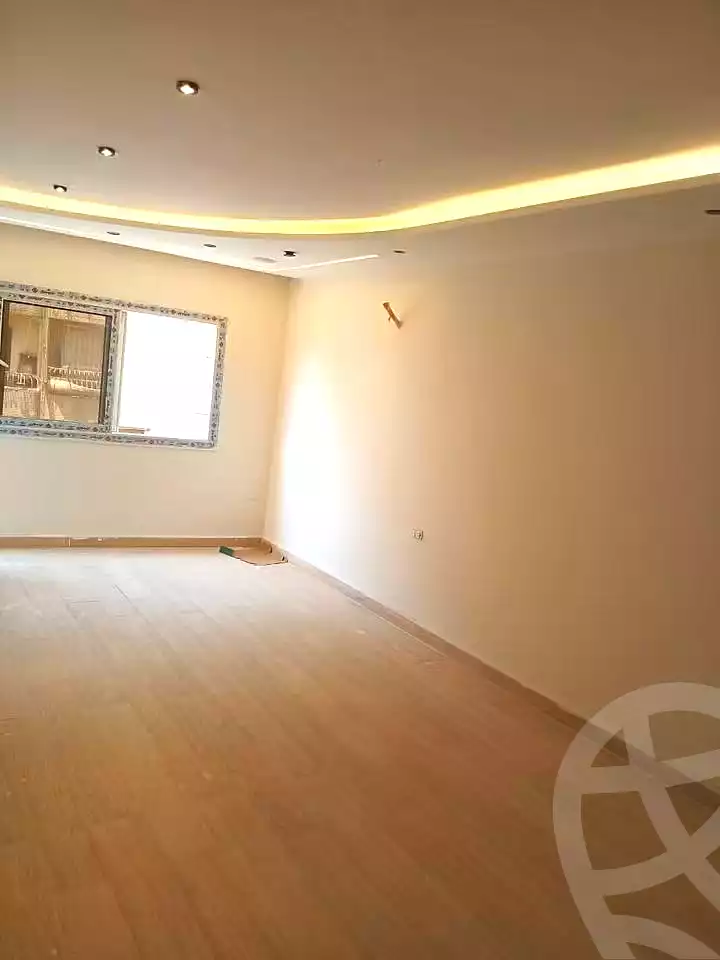 https://aqarmap.com.eg/ar/listing/7299480-for-sale-cairo-ain-shams-shr-hmd-jbr