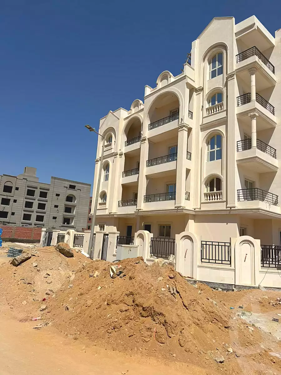 https://aqarmap.com.eg/en/listing/7220844-for-sale-cairo-new-cairo-bait-el-watan-fifth-neighborhood