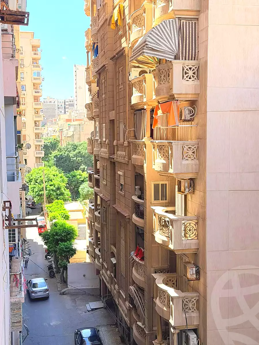https://aqarmap.com.eg/en/listing/7299862-for-sale-alexandria-stanley