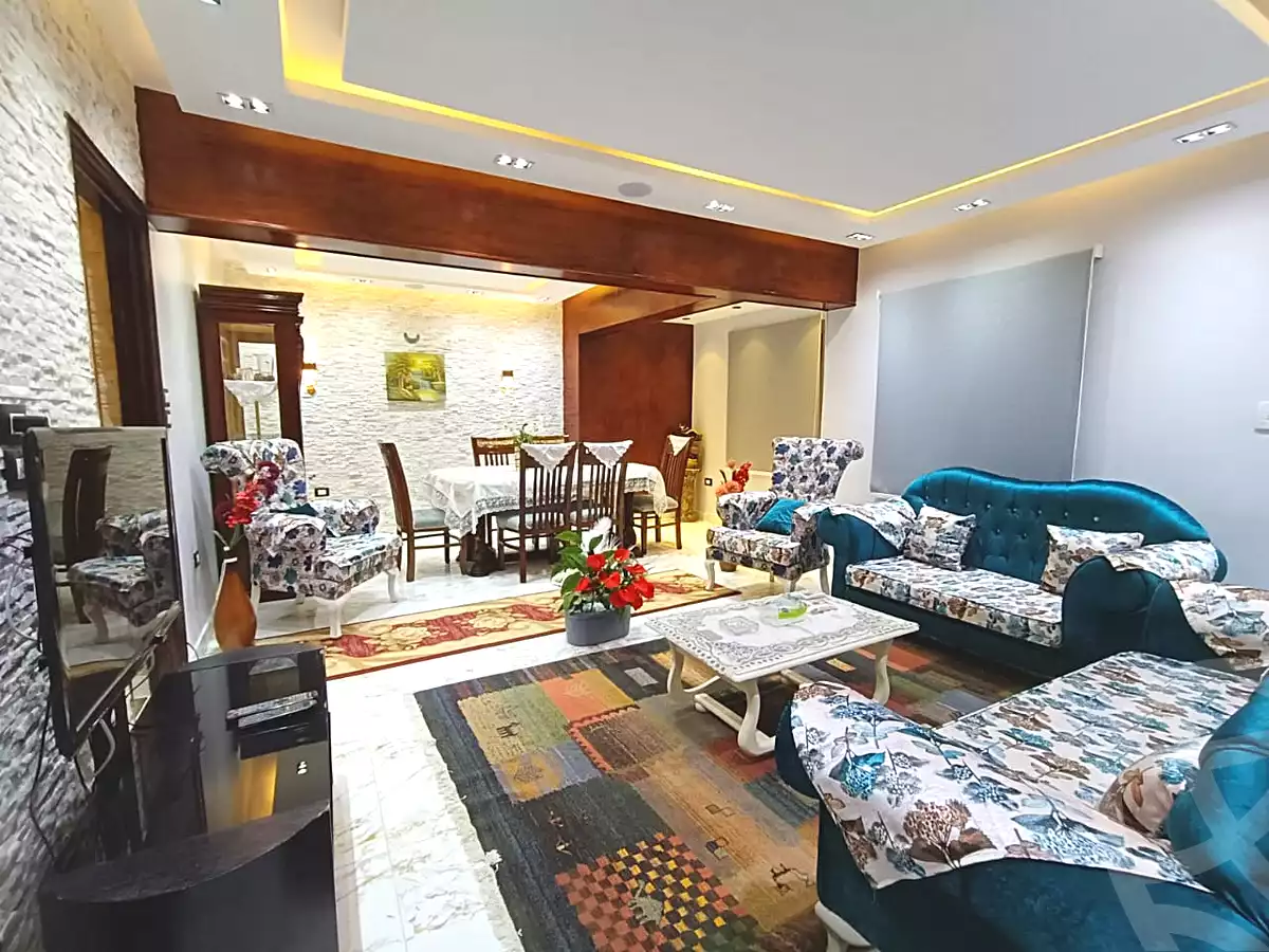 https://aqarmap.com.eg/ar/listing/7300293-for-rent-cairo-6th-of-october-el-ahyaa-neighborhood-11th