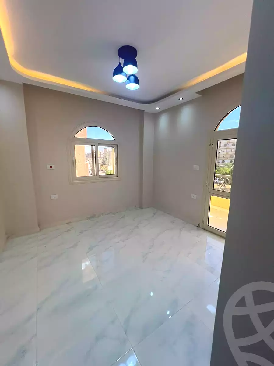 https://aqarmap.com.eg/ar/listing/7300457-for-sale-cairo-6th-of-october-el-ahyaa-neighborhood-3rd-omar-ibn-el-khattab-st
