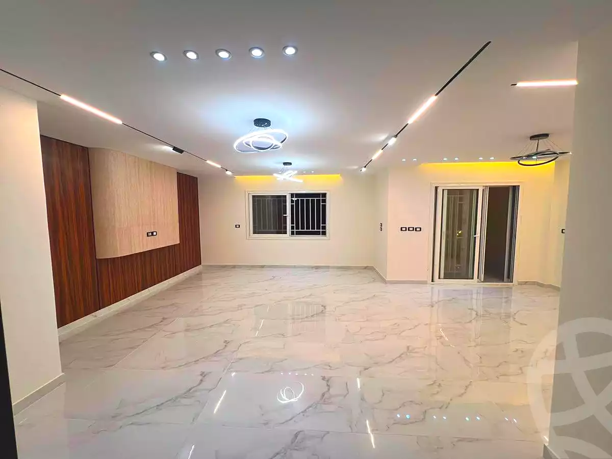 شقة بـ٣ غرف نوم في مدينتي، صورة ٣ من ١٠