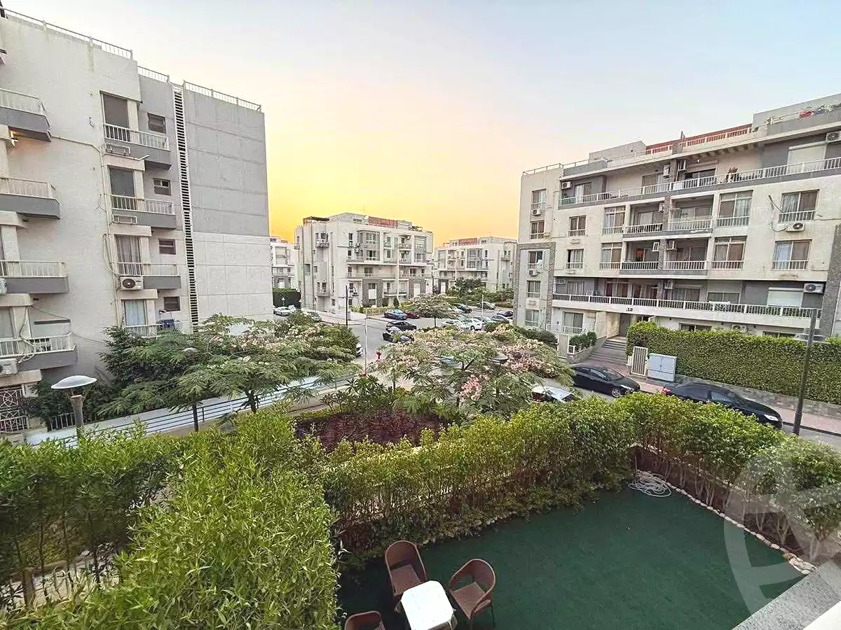 https://aqarmap.com.eg/ar/listing/7300781-for-sale-cairo-new-cairo-compounds-jyd